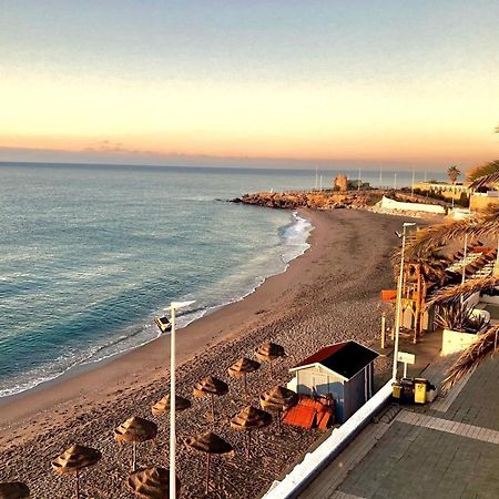 Super Front Line Modern New Apartm Nerja Exterior photo