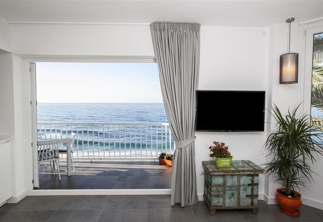 Super Front Line Modern New Apartm Nerja Exterior photo