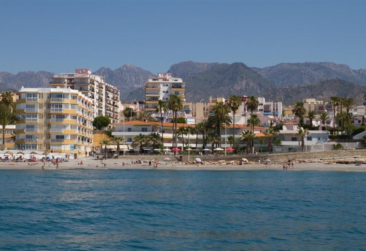Super Front Line Modern New Apartm Nerja Exterior photo