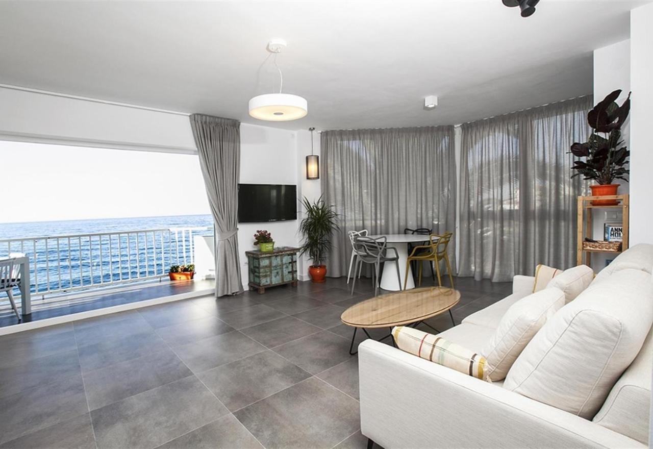 Super Front Line Modern New Apartm Nerja Exterior photo